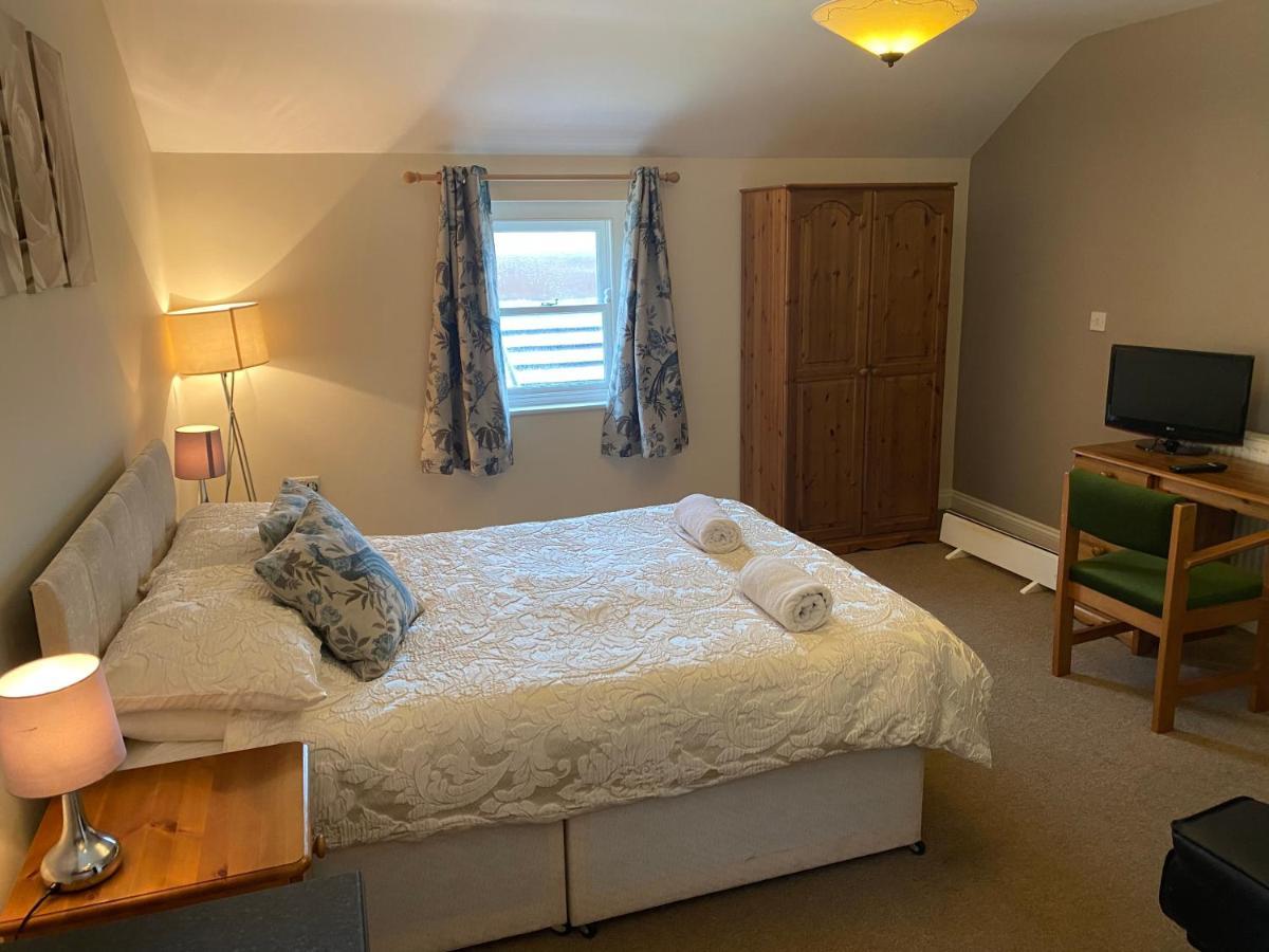 The Duke Of Edinburgh Inn Newgale Exterior photo