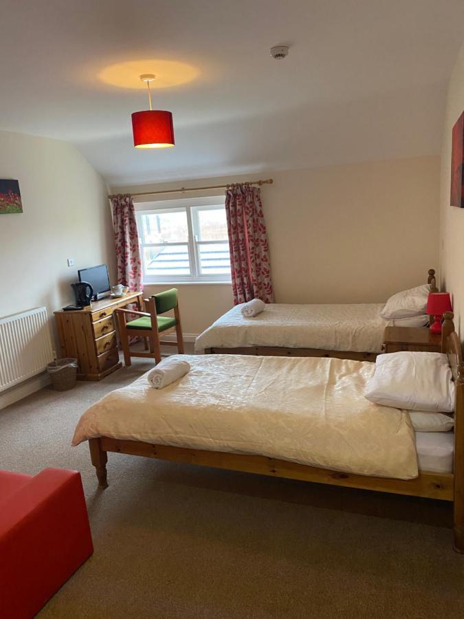 The Duke Of Edinburgh Inn Newgale Exterior photo