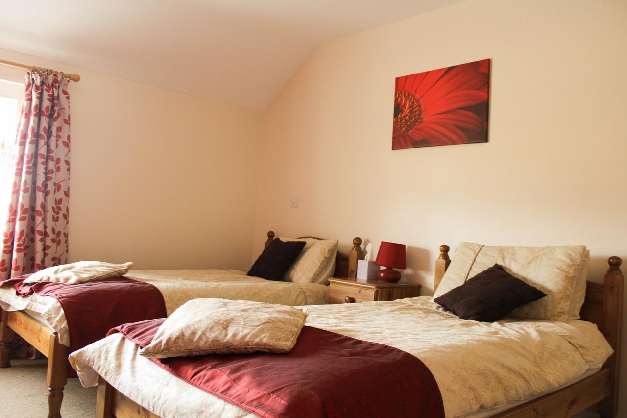The Duke Of Edinburgh Inn Newgale Room photo