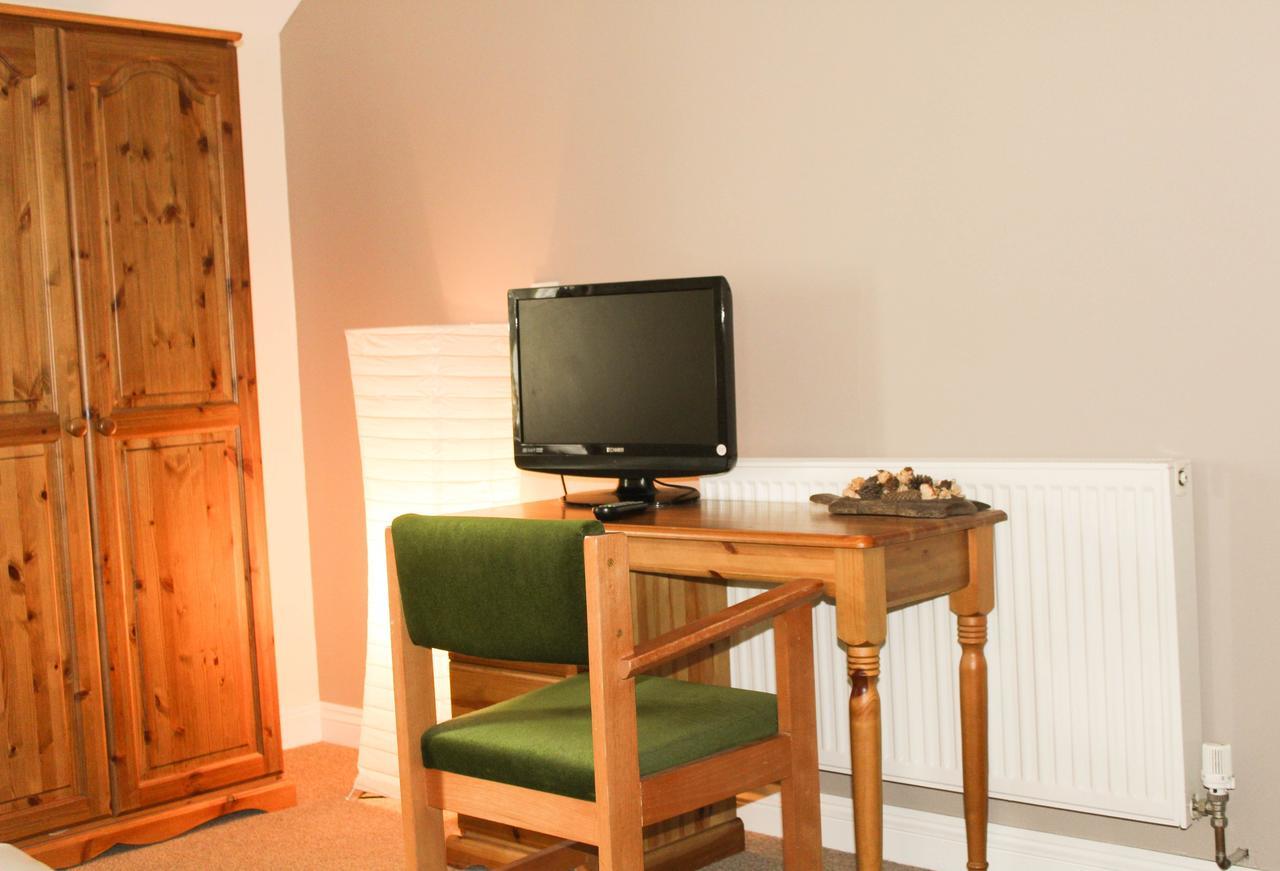 The Duke Of Edinburgh Inn Newgale Room photo